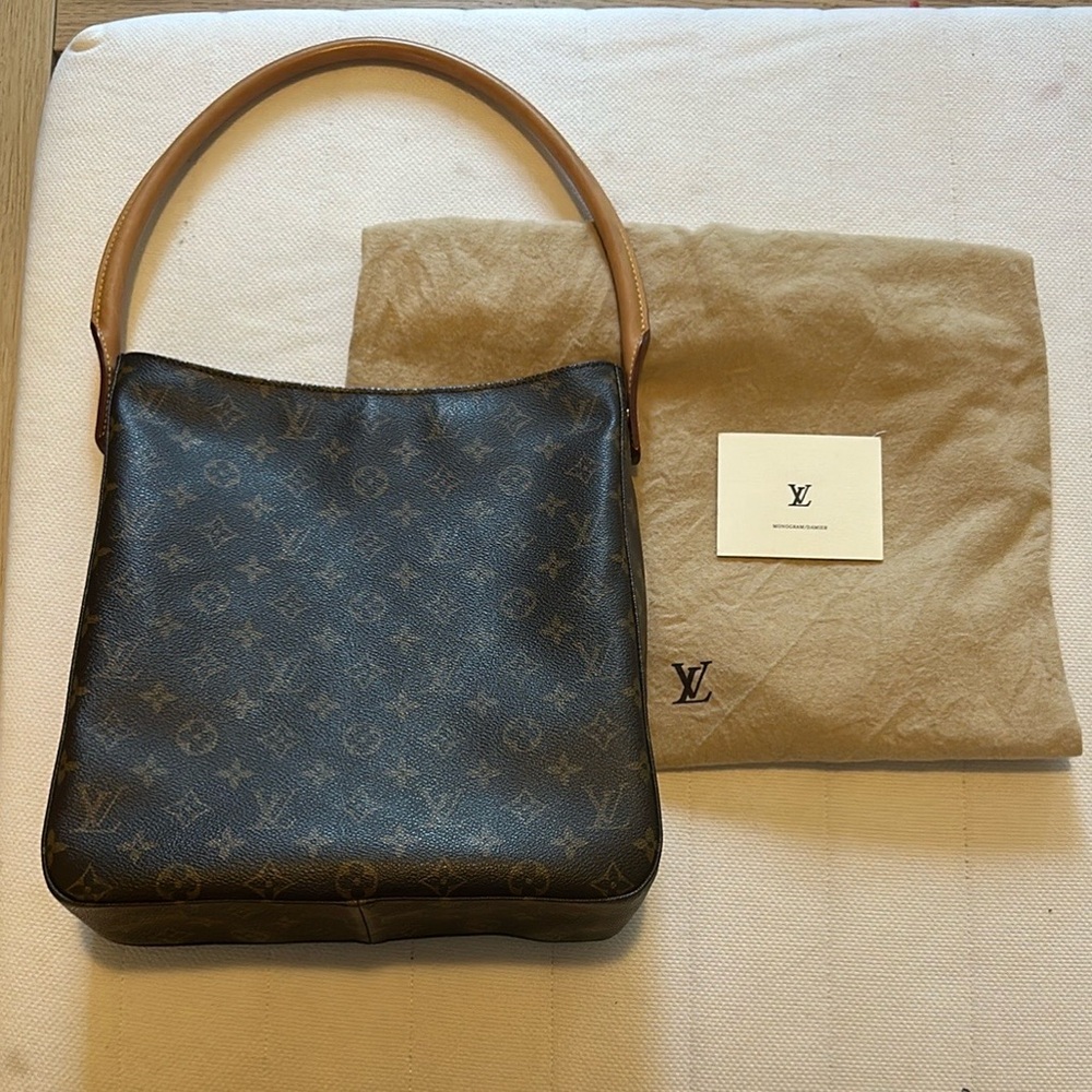 ✨Louis Vuitton Monogram Canvas Looping GM✨